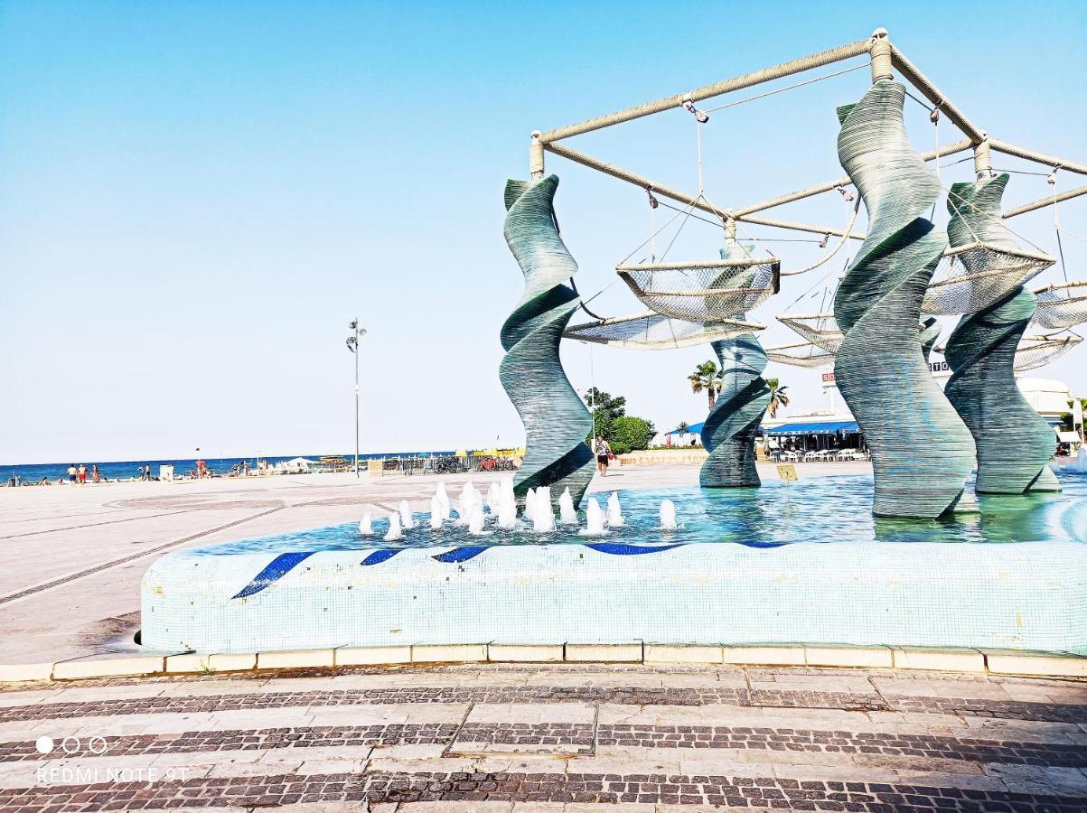 Hotel Garisenda B&B - In Centro A Riccione - Kültér fotó