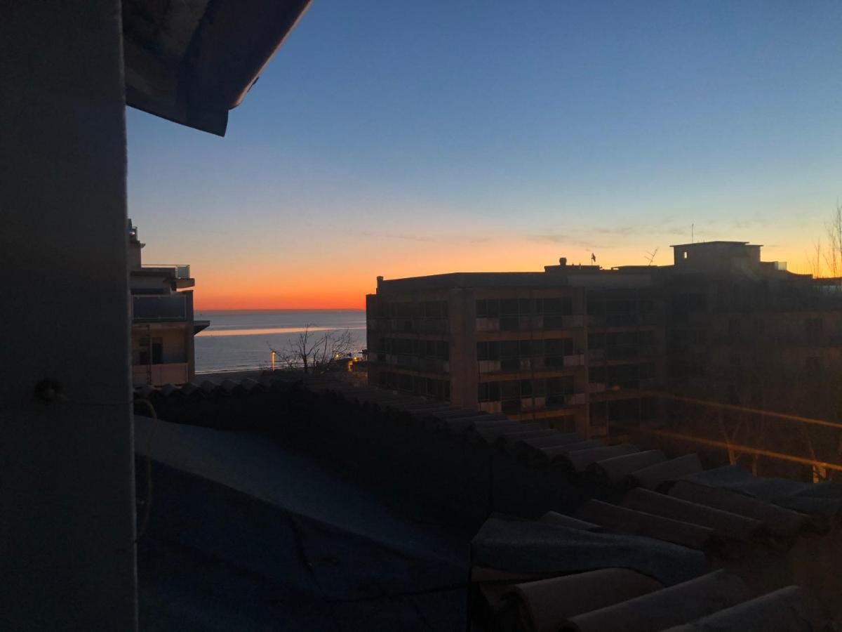 Hotel Garisenda B&B - In Centro A Riccione - Kültér fotó